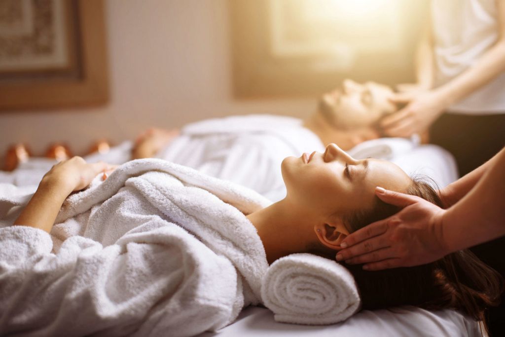 What Is A Couples Massage? An Ultimate Guide What Is A Couples Massage? An Ultimate Guide